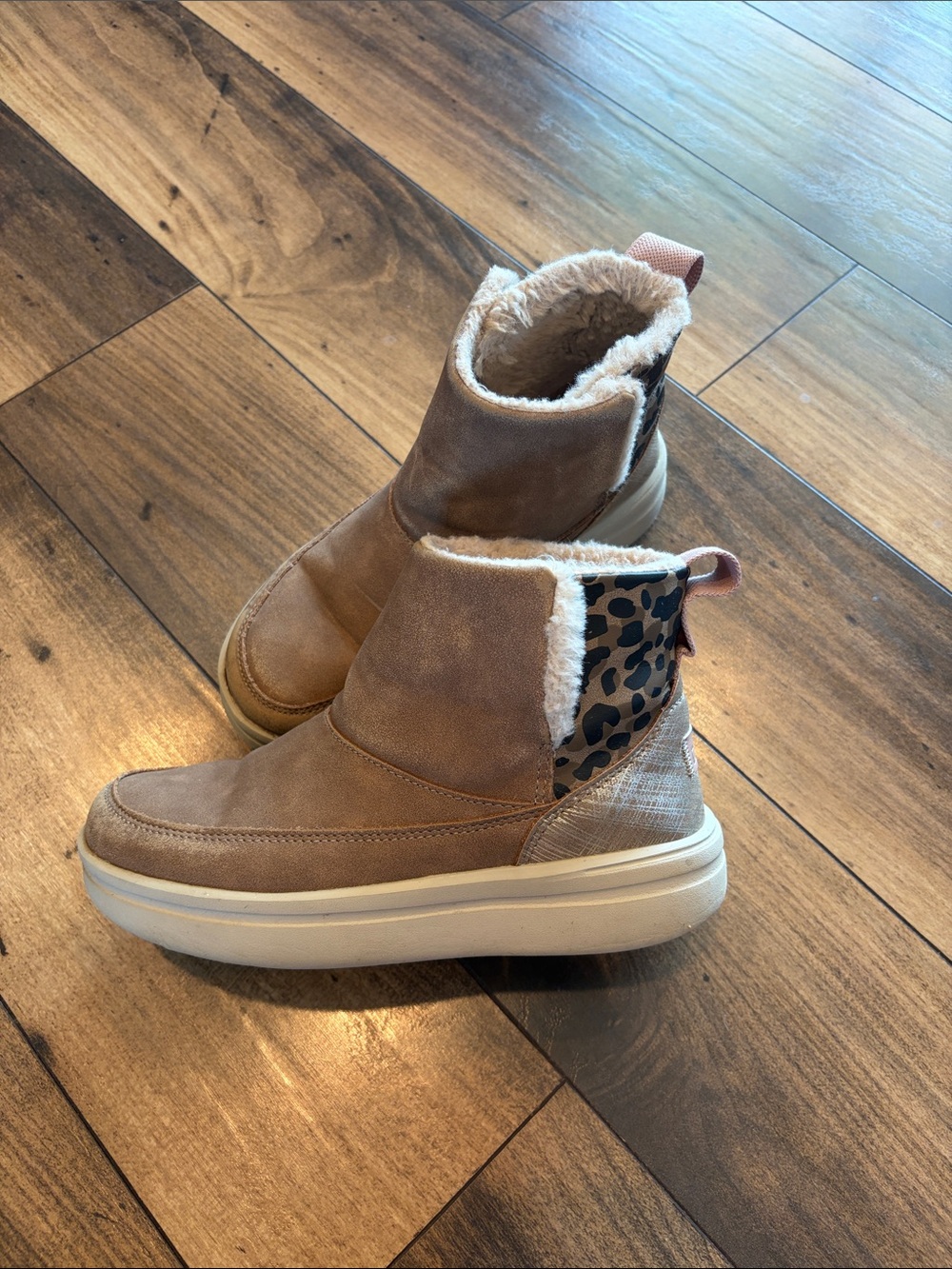 Hey dude girls boots